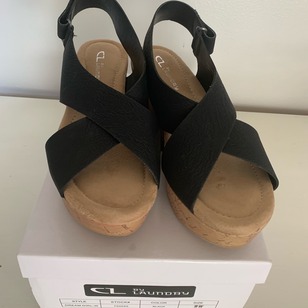 CL by Laundry Black Wedges NWT